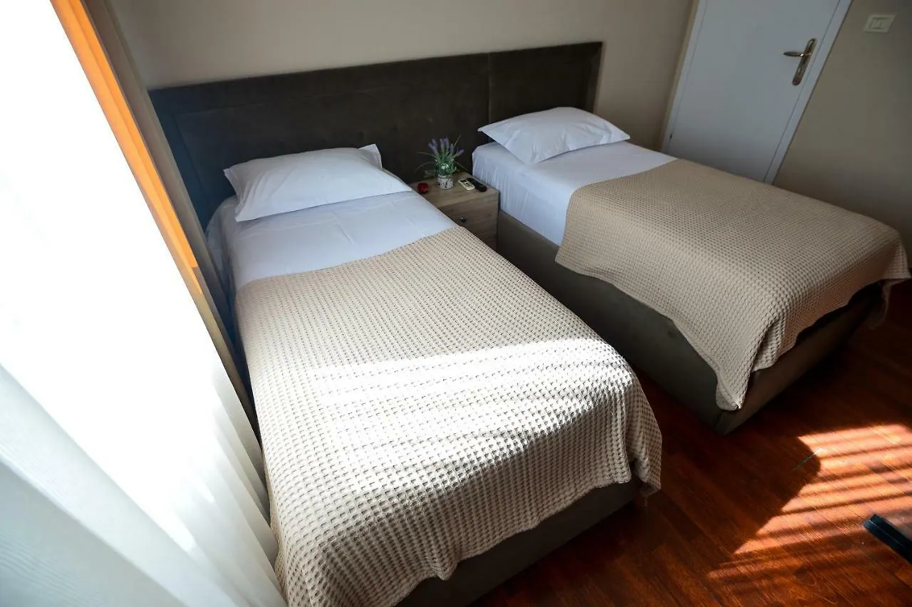 Hotel Niku Tirana 3*,  Albanie
