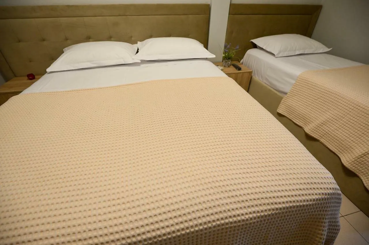 Hotel Niku Tiran